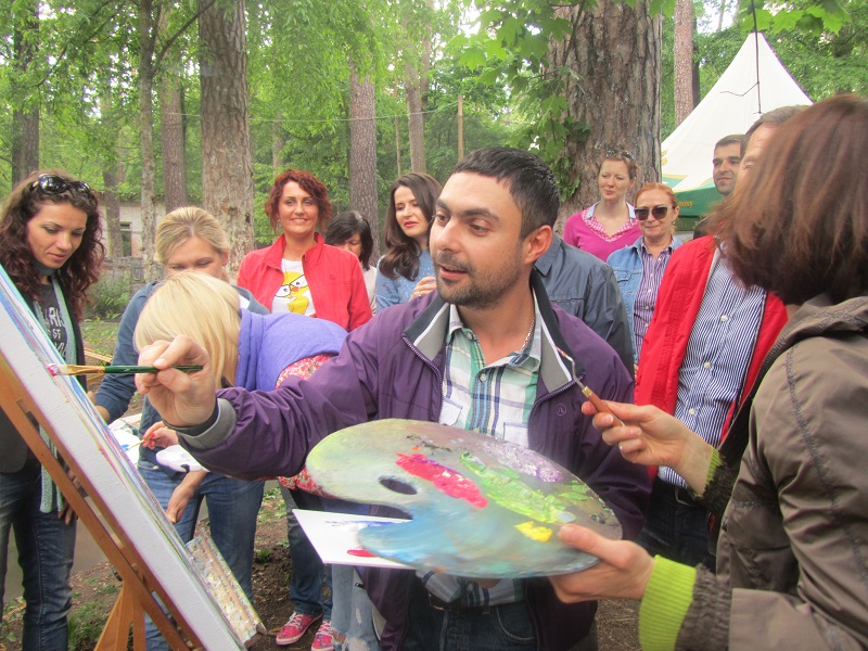 Написание коллективной картины (г.Киев, май 2014)